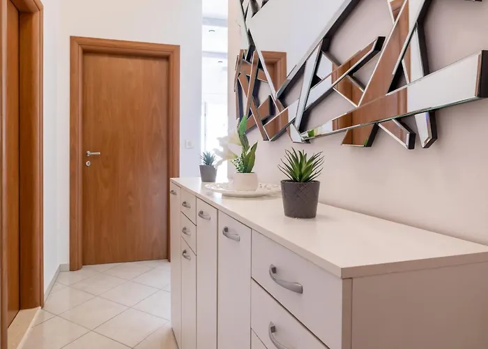 Karla Apartamento Makarska