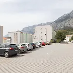 Karla Makarska