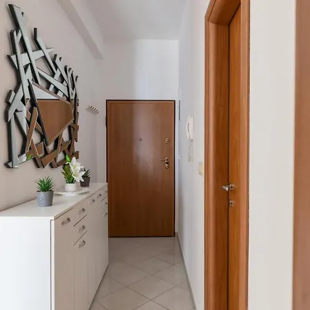 Karla Appartement Makarska