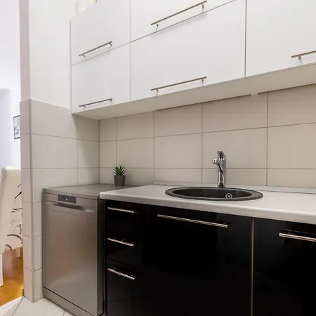 Karla Appartement Makarska