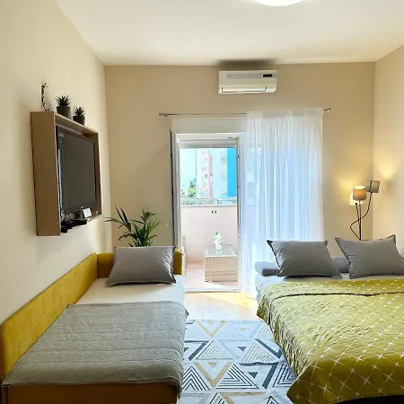 Karla Apartment *
